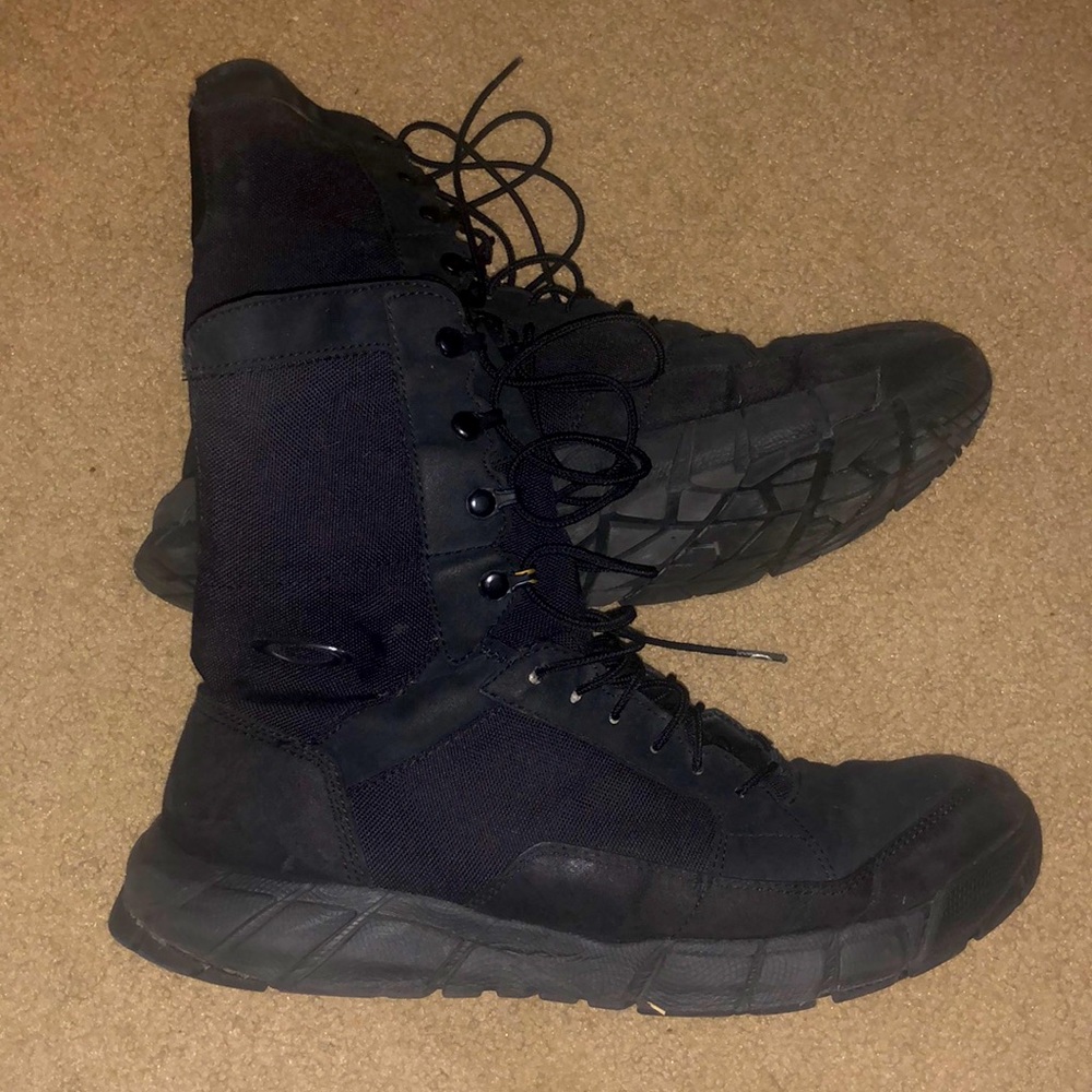 Oakley light assault tactical boots